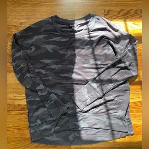Athleta Coaster Luxe Camo Sweatshirt size Medium